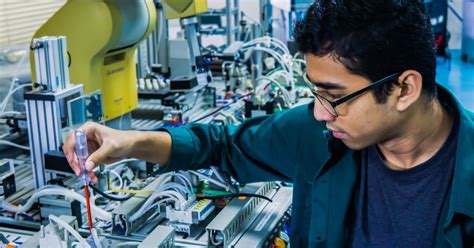 Guide To A Successful Electronics Technician Career Path.